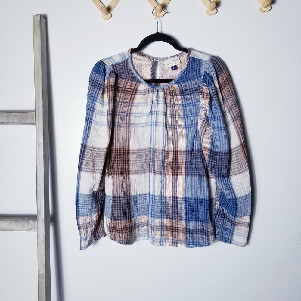 UNIVERSAL THREAD PUFFED SLEEVE BLOUSE SIZE MEDIUM